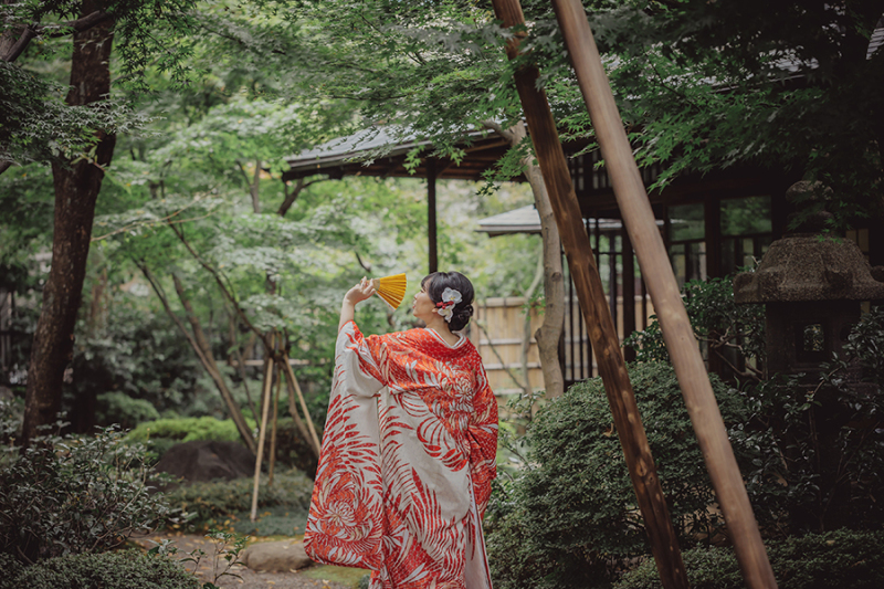 和装の後ろ姿ショット