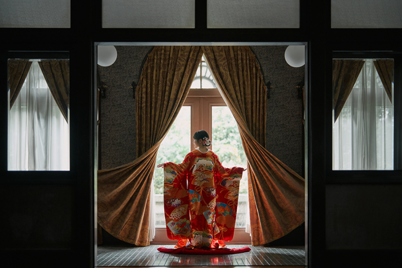 和装の後ろ姿ショット