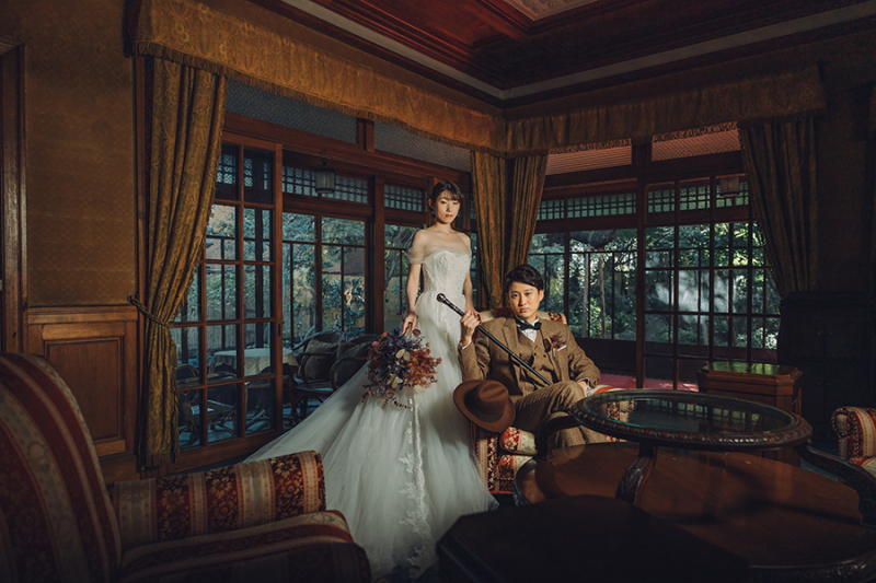 会場の椅子を利用して