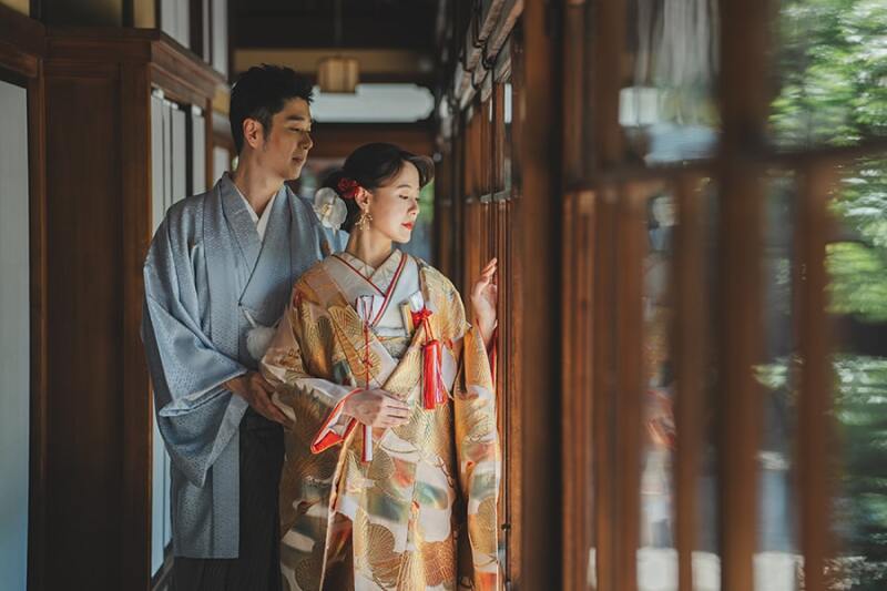 廊下でのカッコいいお写真も