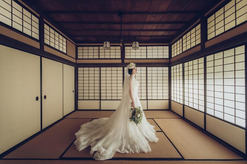 和室とドレス