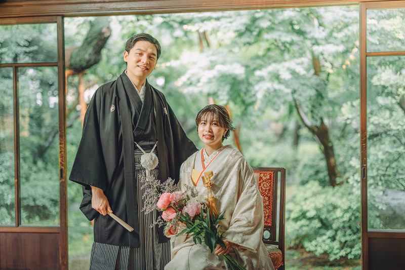 窓際で自然を活かして