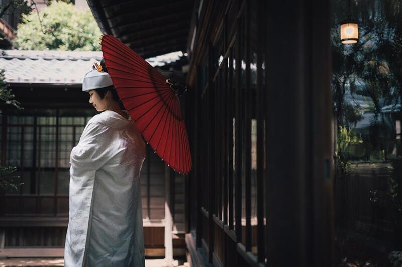 紅白の色彩が美しい瞬間も