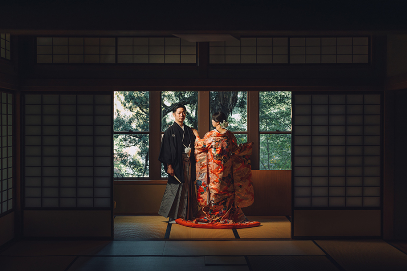 和装の後ろ姿ショット