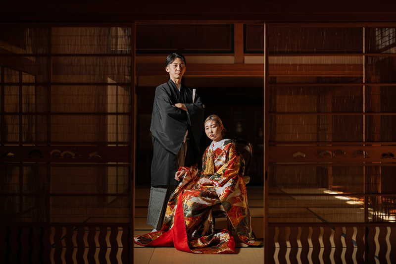 会場の椅子を利用して