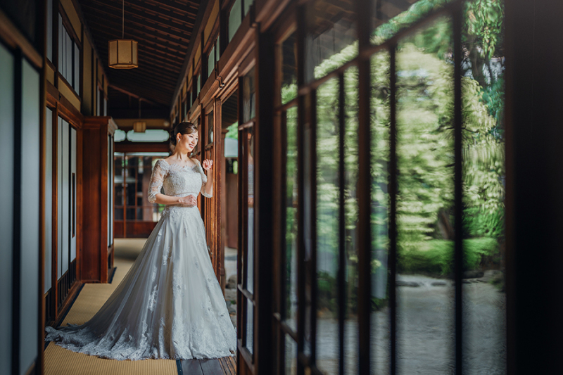 廊下でのカッコいいお写真も