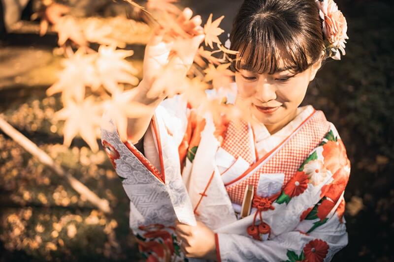 新婦ソロショットも印象的に