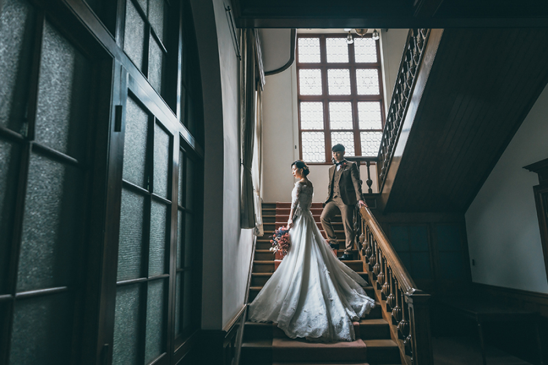 ドレスのトレーンを活かして!