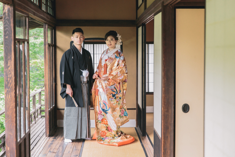 14:15 フォーマルな雰囲気も