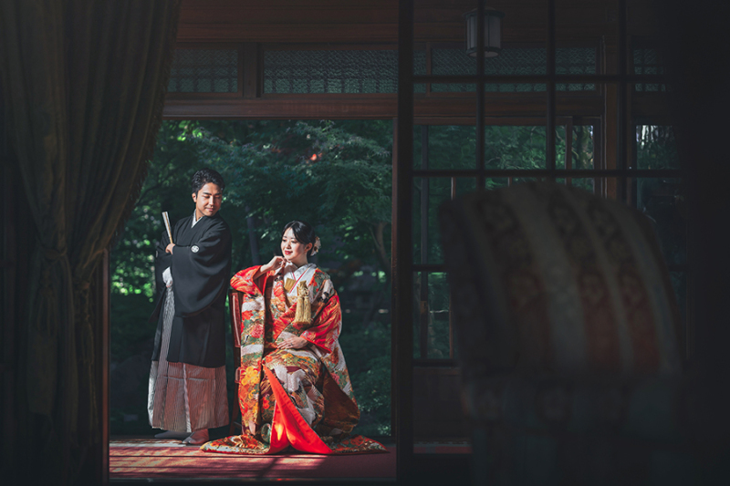 会場の椅子を利用して