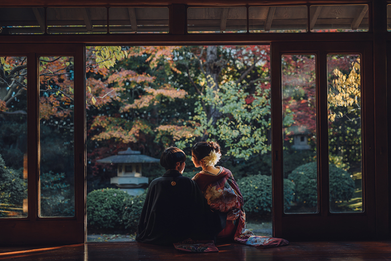 和装の後ろ姿ショット