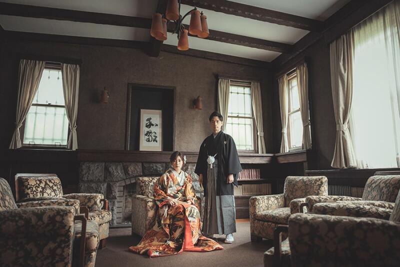 書斎のソファで