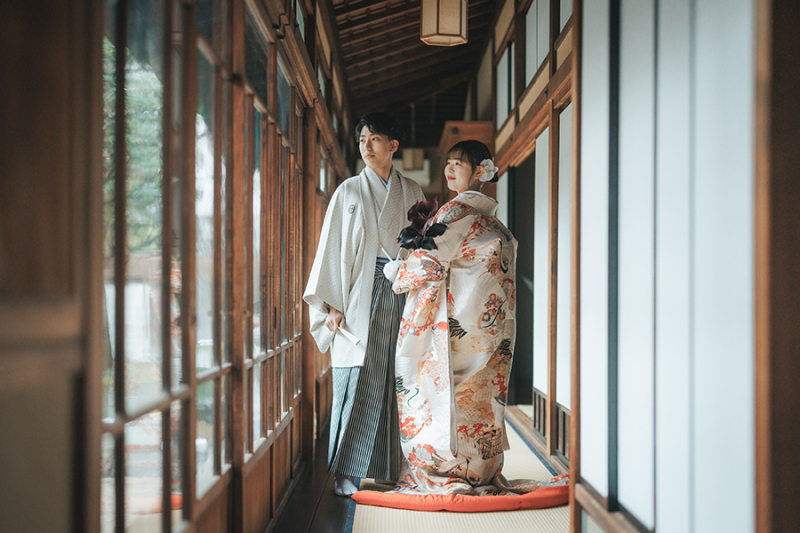 廊下でのカッコいいお写真も