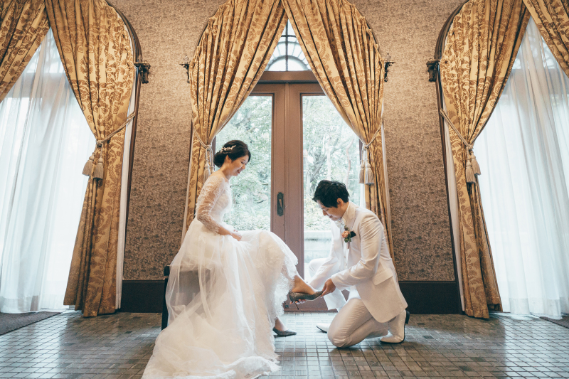 ご希望のシューズを履かせるシーン✧˖°