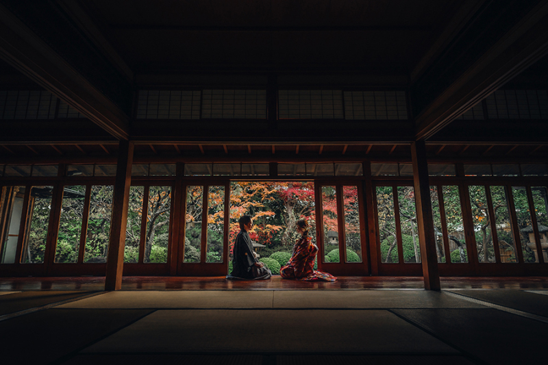 窓際で自然を活かして