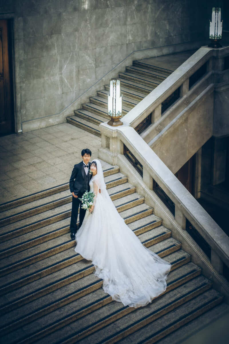 ドレスの華やかなトレーン!