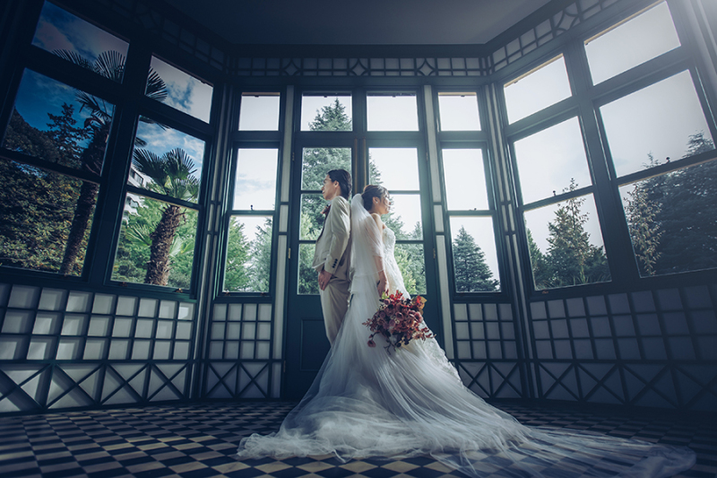 窓際で自然を活かして