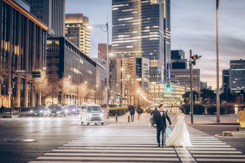 丸の内周辺の雰囲気を活かして