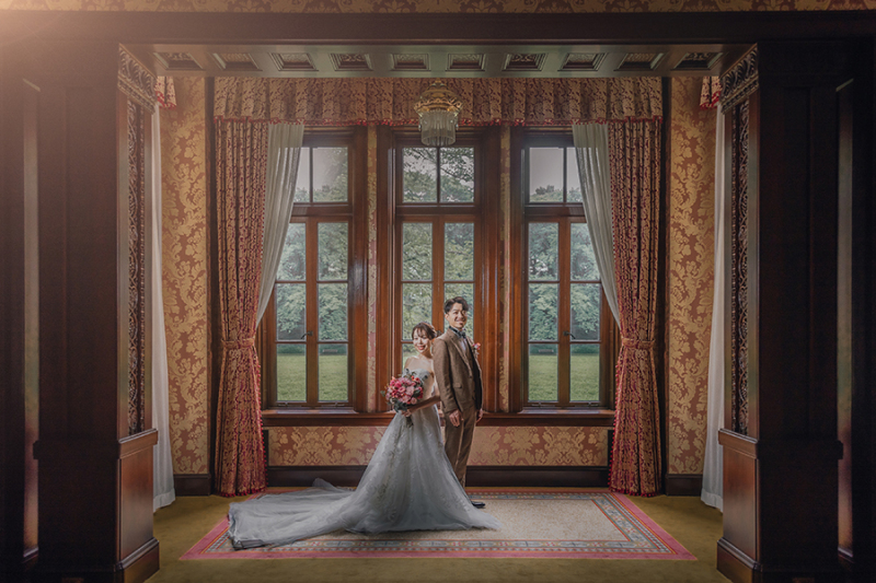 窓際で自然を活かして