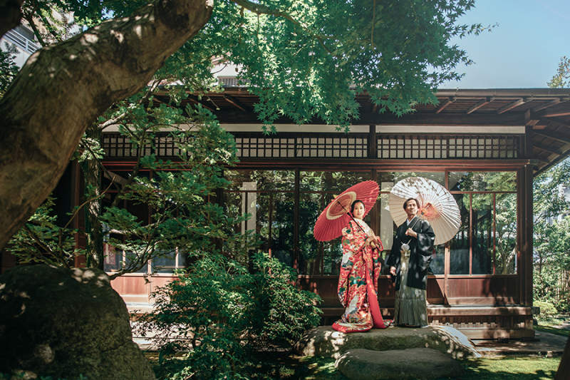 鎌倉杉本寺風景 Ｆ８(１９８９年)／安宅乕雄 (油彩) 油彩 安宅乕雄「杉本寺風景 F8」商品番号06060702 - 絵のある