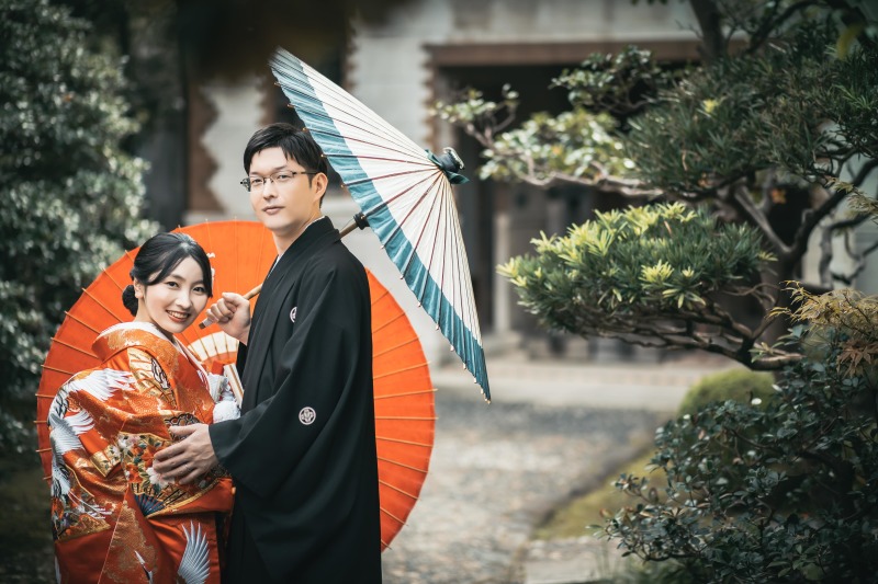 華やかな番傘を使ったお写真