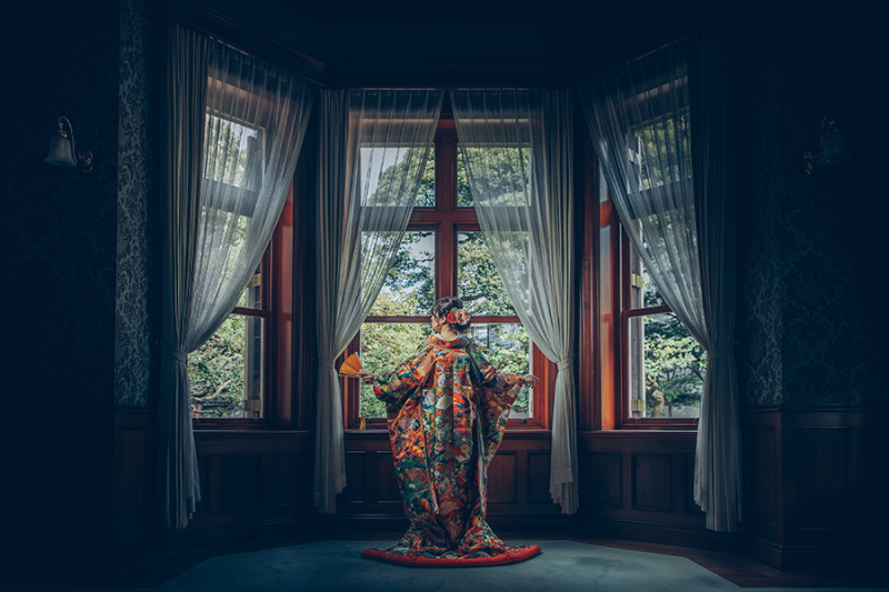 和装の後ろ姿ショット