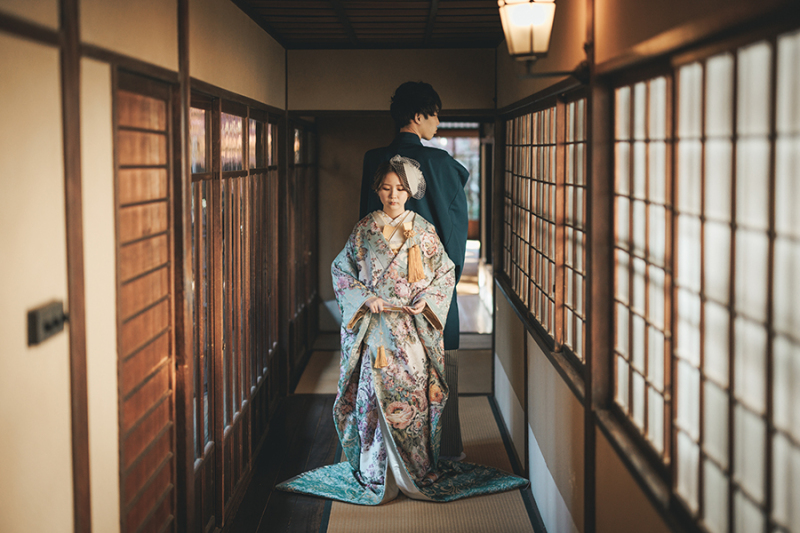 廊下でのカッコいいお写真も