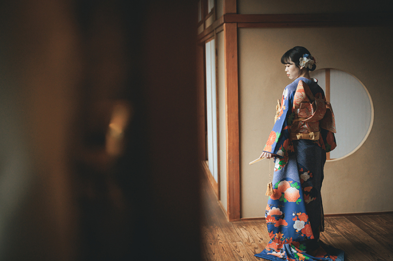 和装の後ろ姿ショット