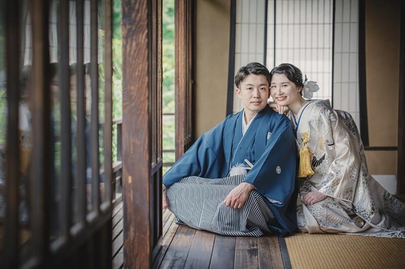 ナチュラルな笑顔も!