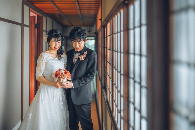 廊下でのカッコいいお写真も