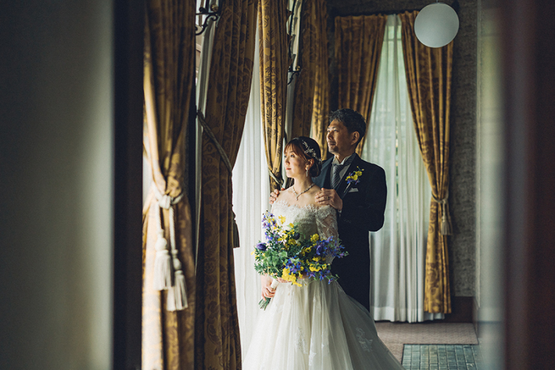 窓際で自然を活かして