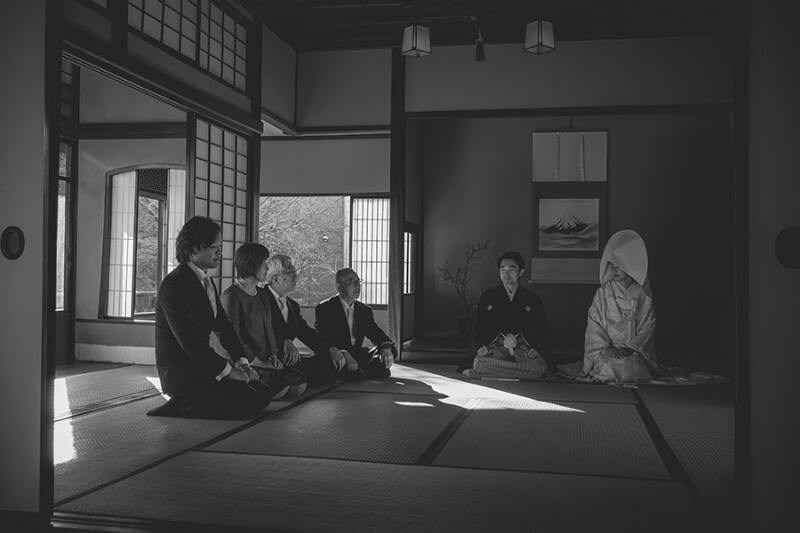 モノクロで家族写真