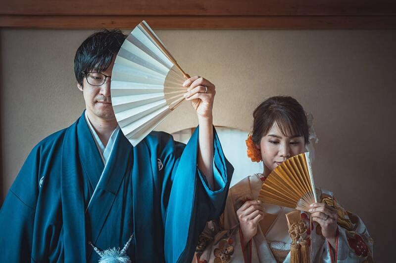 扇子を使ってアクセントに!