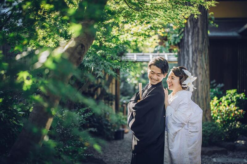 寄り添うポーズも可愛い!