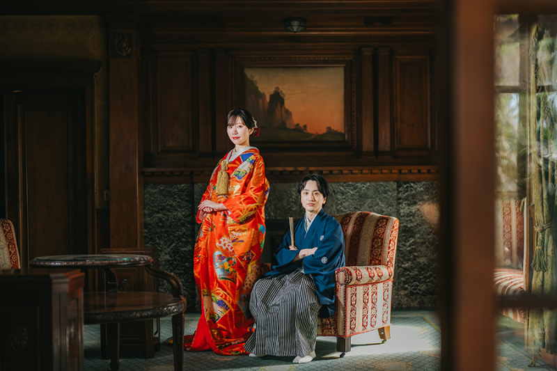 会場の椅子を利用して