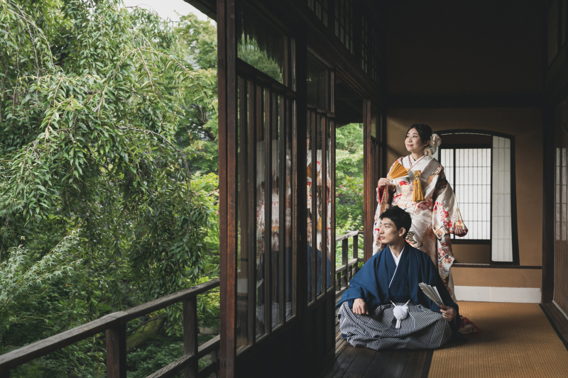 13:43 2階の窓辺で