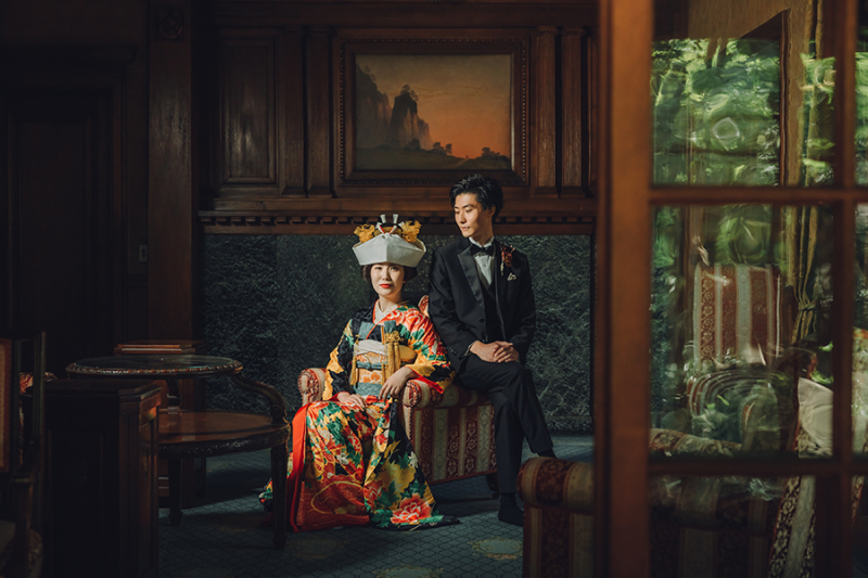 会場の椅子を利用して