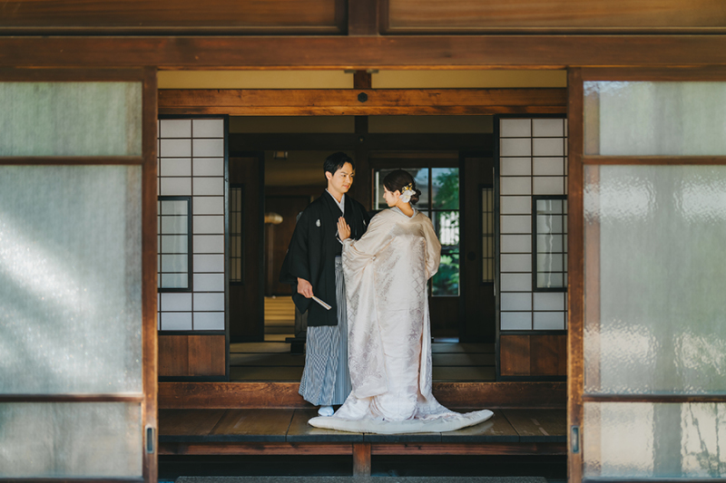 和装の後ろ姿ショット