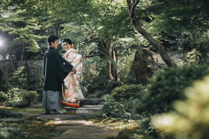 13:05 まずはお庭から