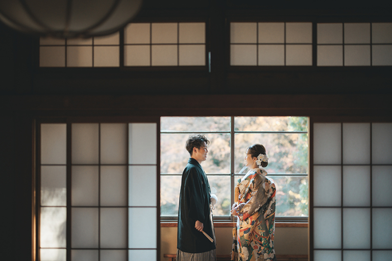 窓際で自然を活かして