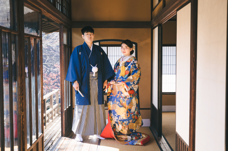 13:20 フォーマルな立ち姿も