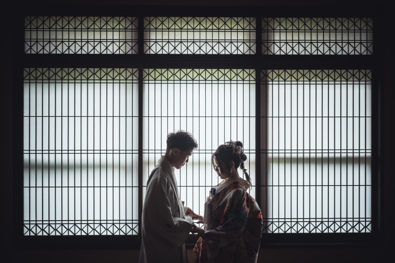 13:30 窓辺でシルエット