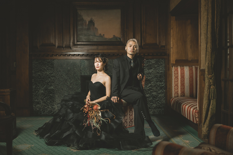 会場の椅子を利用して