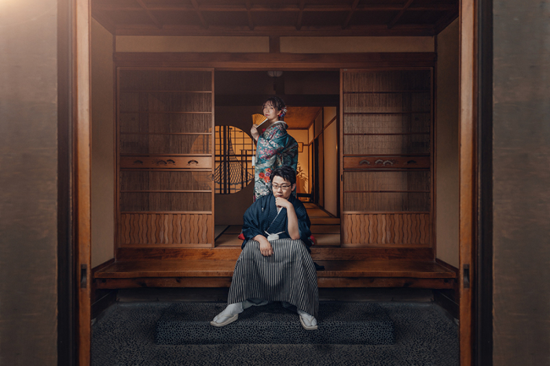 和装の後ろ姿ショット