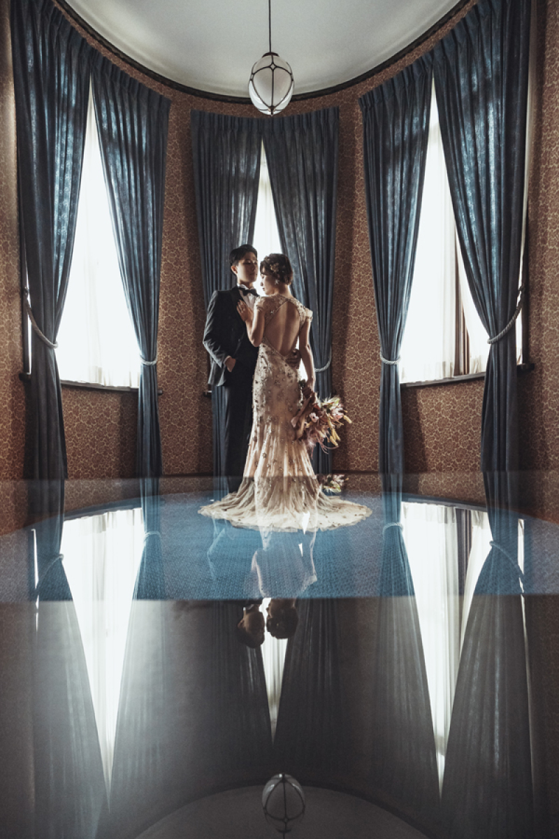 反射を使ってドラマチックに