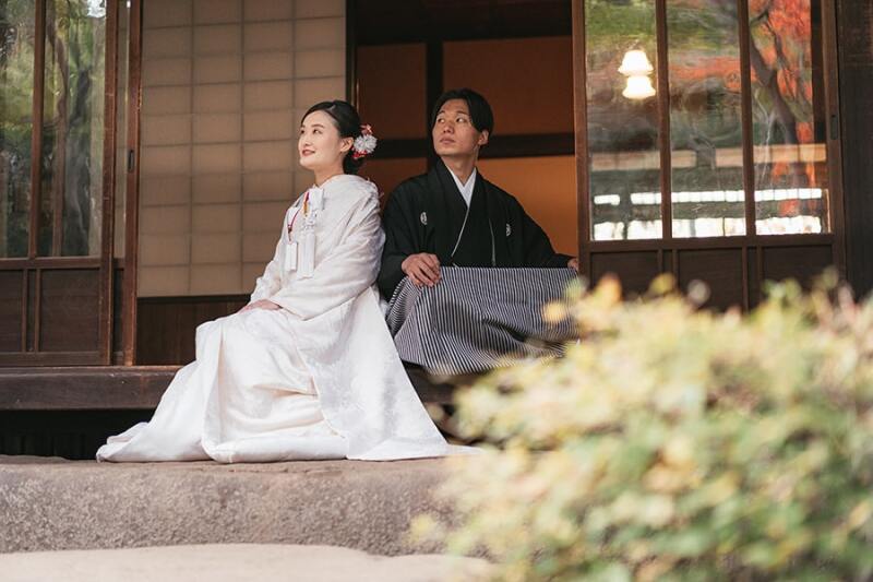 縁側に座ってゆったりショット