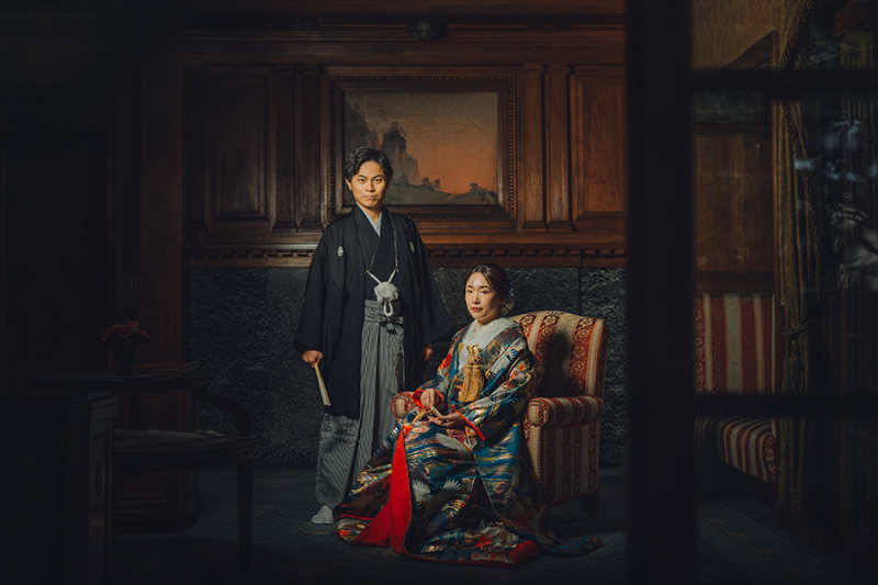 会場の椅子を利用して