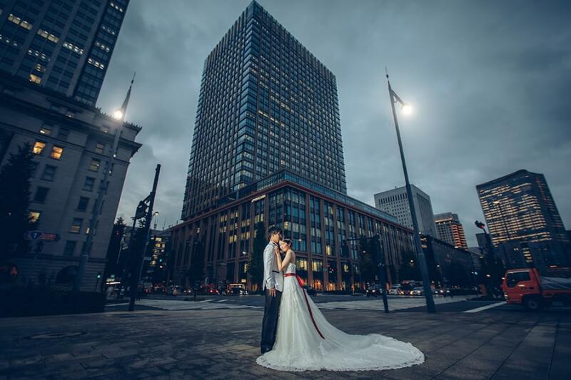 丸の内のビル群を活かして