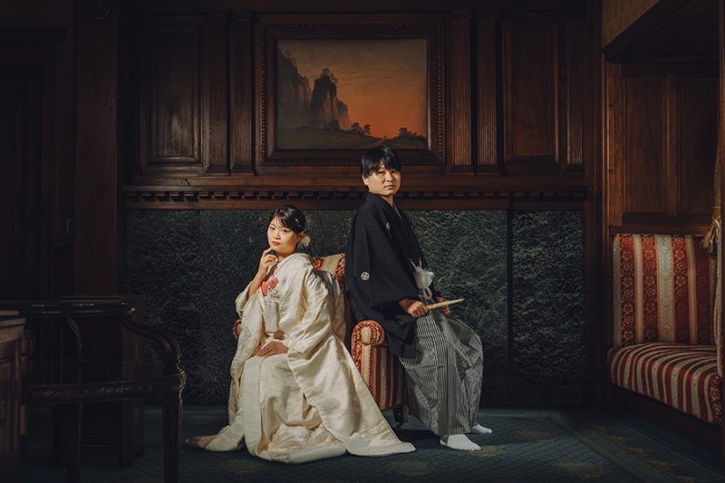 会場の椅子を利用して