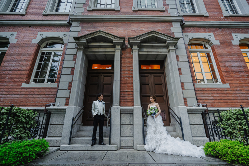 18:00 赤レンガの前からスタート